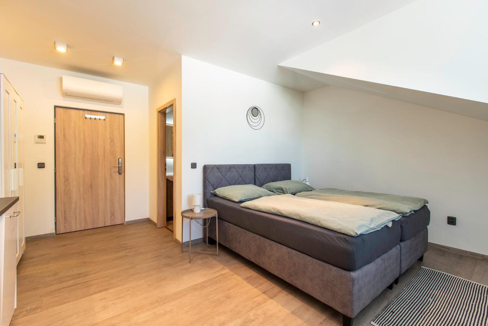 Restaurace Hotel Praha Nizbor Εξωτερικό φωτογραφία