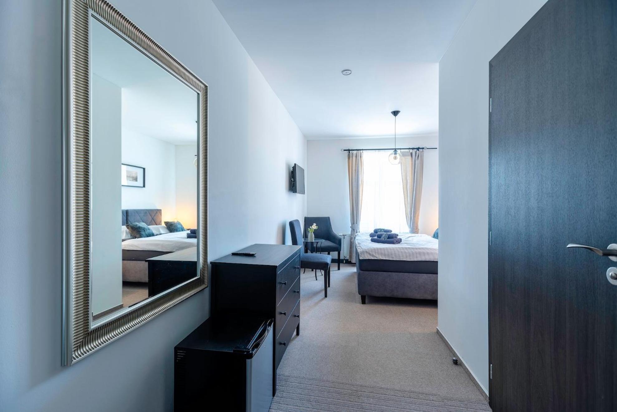 Restaurace Hotel Praha Nizbor Εξωτερικό φωτογραφία