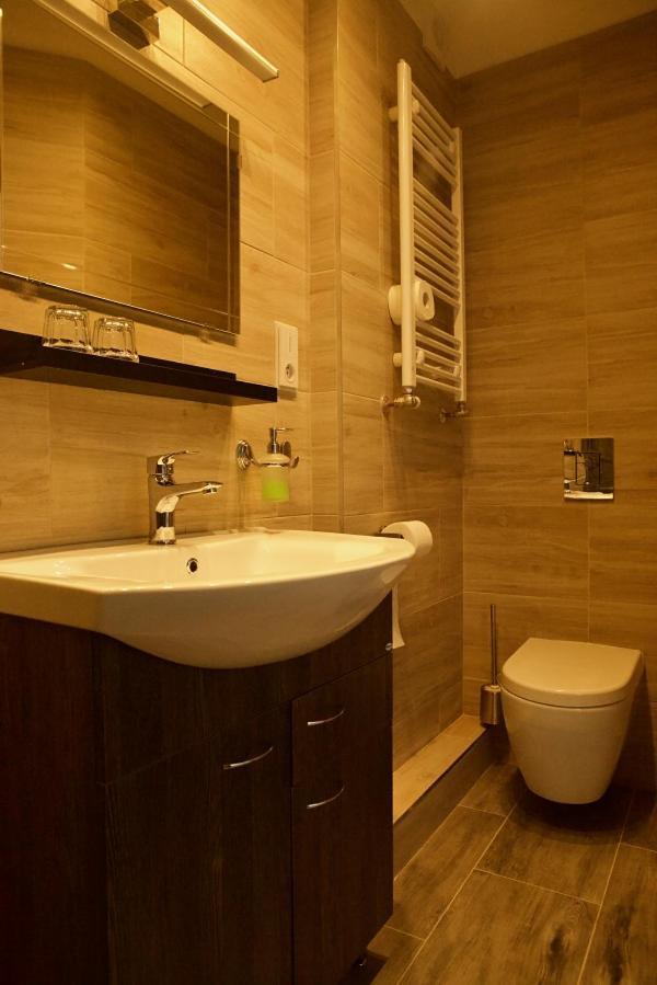 Restaurace Hotel Praha Nizbor Εξωτερικό φωτογραφία